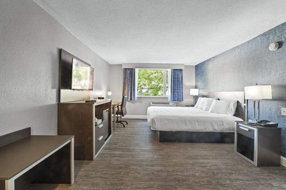 Super 8 By Wyndham Watertown/Cambridge/Boston Area Hotel Ngoại thất bức ảnh